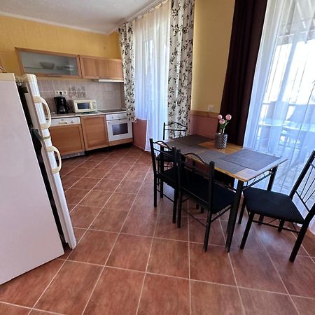 Aranyeso Apartman Hajdúszoboszló Buitenkant foto