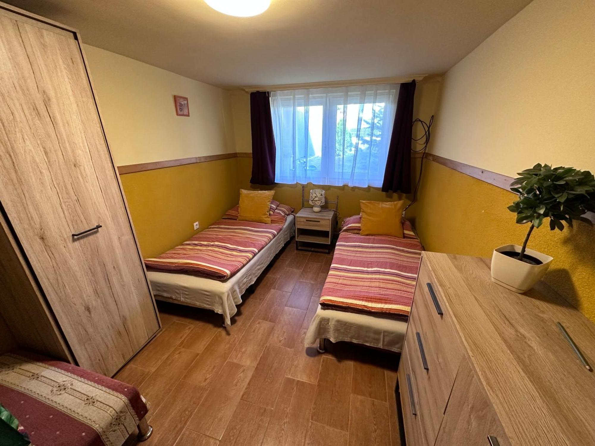 Aranyeso Apartman Hajdúszoboszló Buitenkant foto