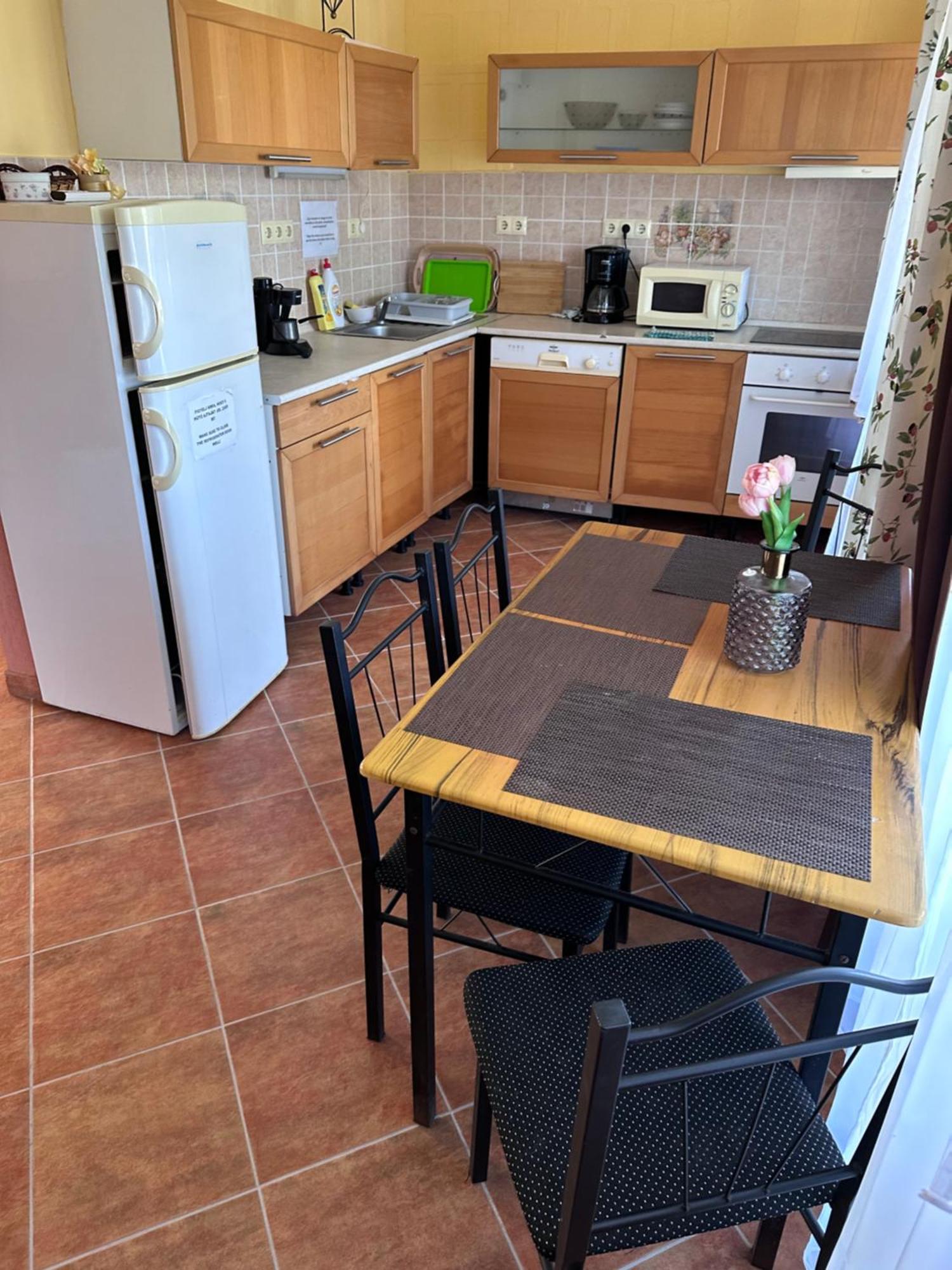Aranyeso Apartman Hajdúszoboszló Buitenkant foto