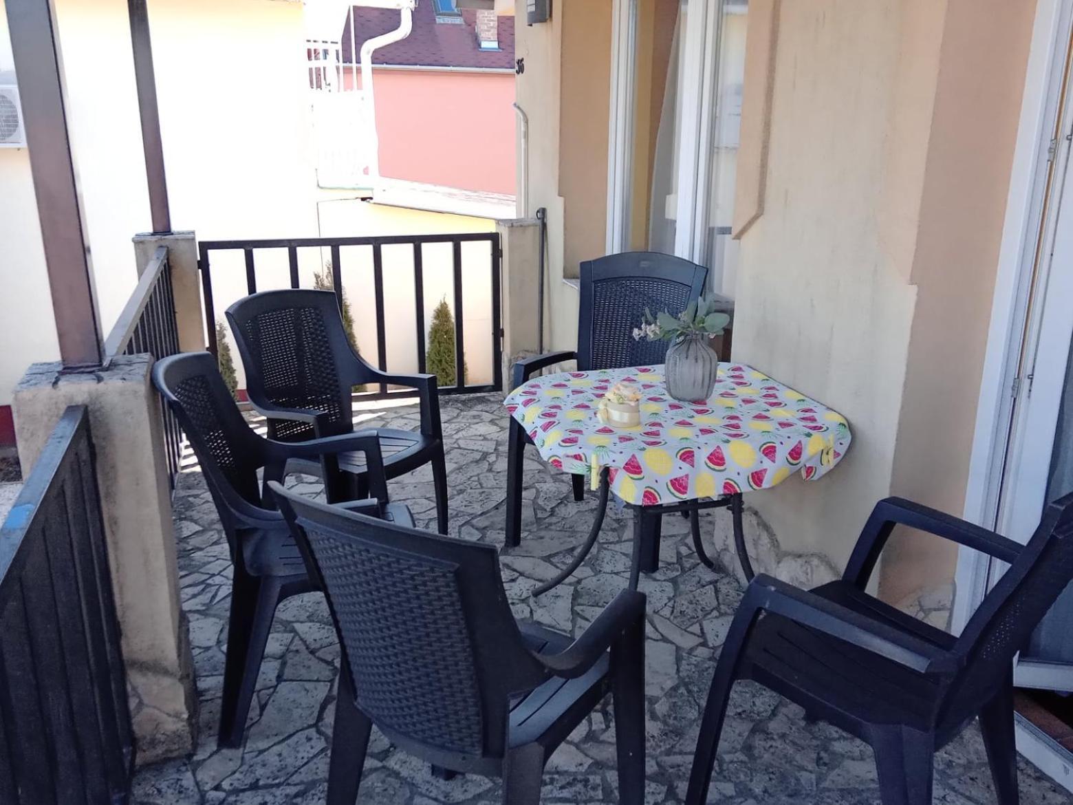 Aranyeso Apartman Hajdúszoboszló Buitenkant foto